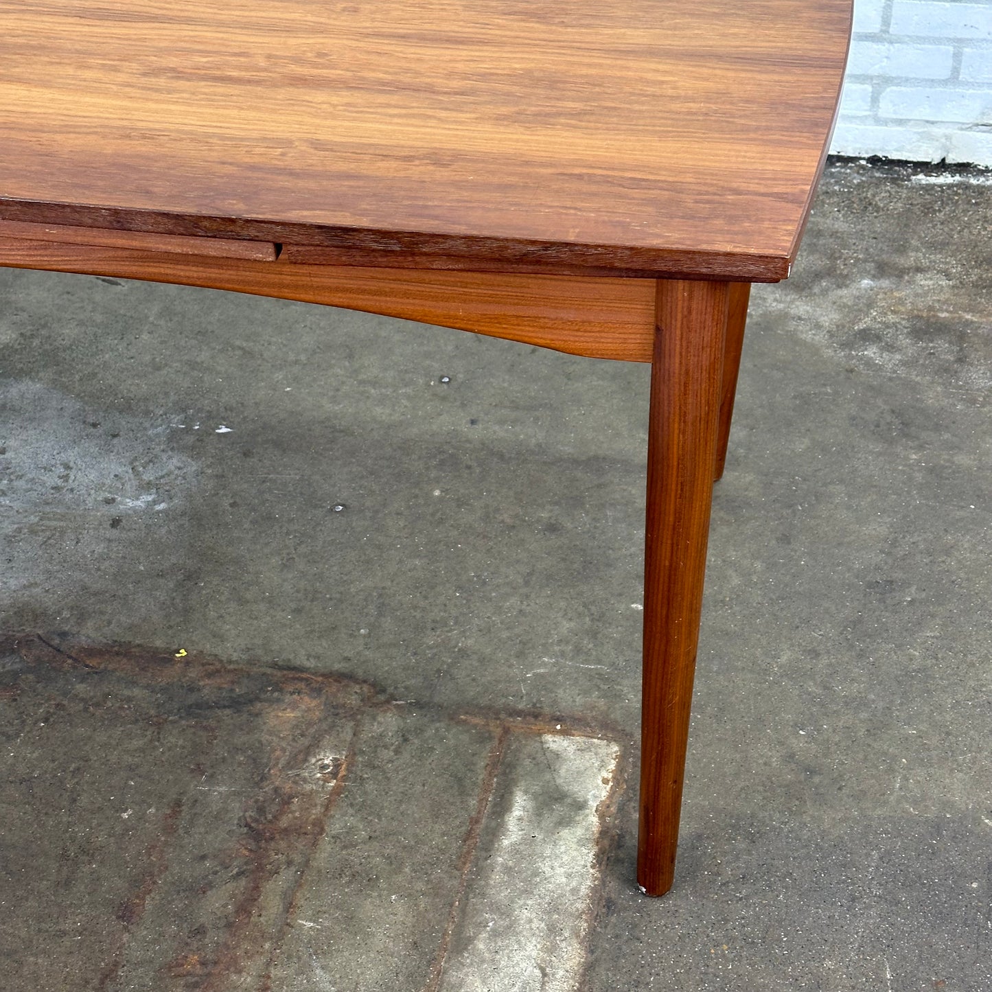 Uitschuifbare vintage teak eettafel