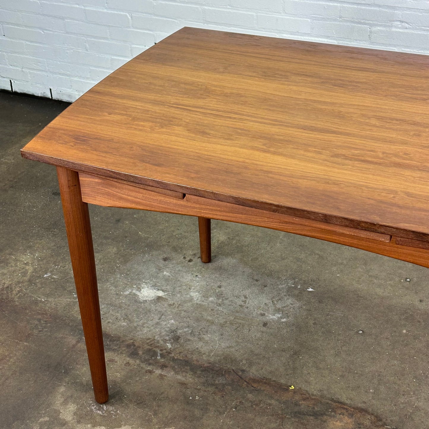 Uitschuifbare vintage teak eettafel