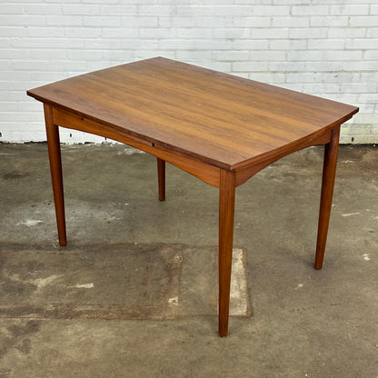 Uitschuifbare vintage teak eettafel