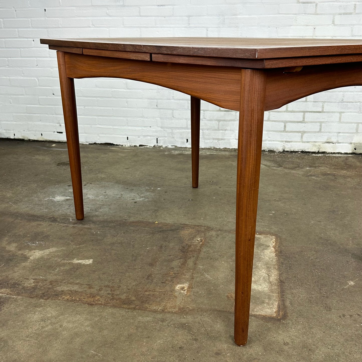 Uitschuifbare vintage teak eettafel