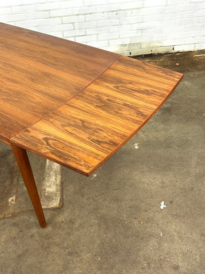 Uitschuifbare vintage teak eettafel