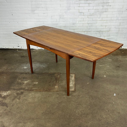 Uitschuifbare vintage teak eettafel