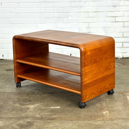 Vintage tv / radio meubel / trolley in teak van Mikael Laursen