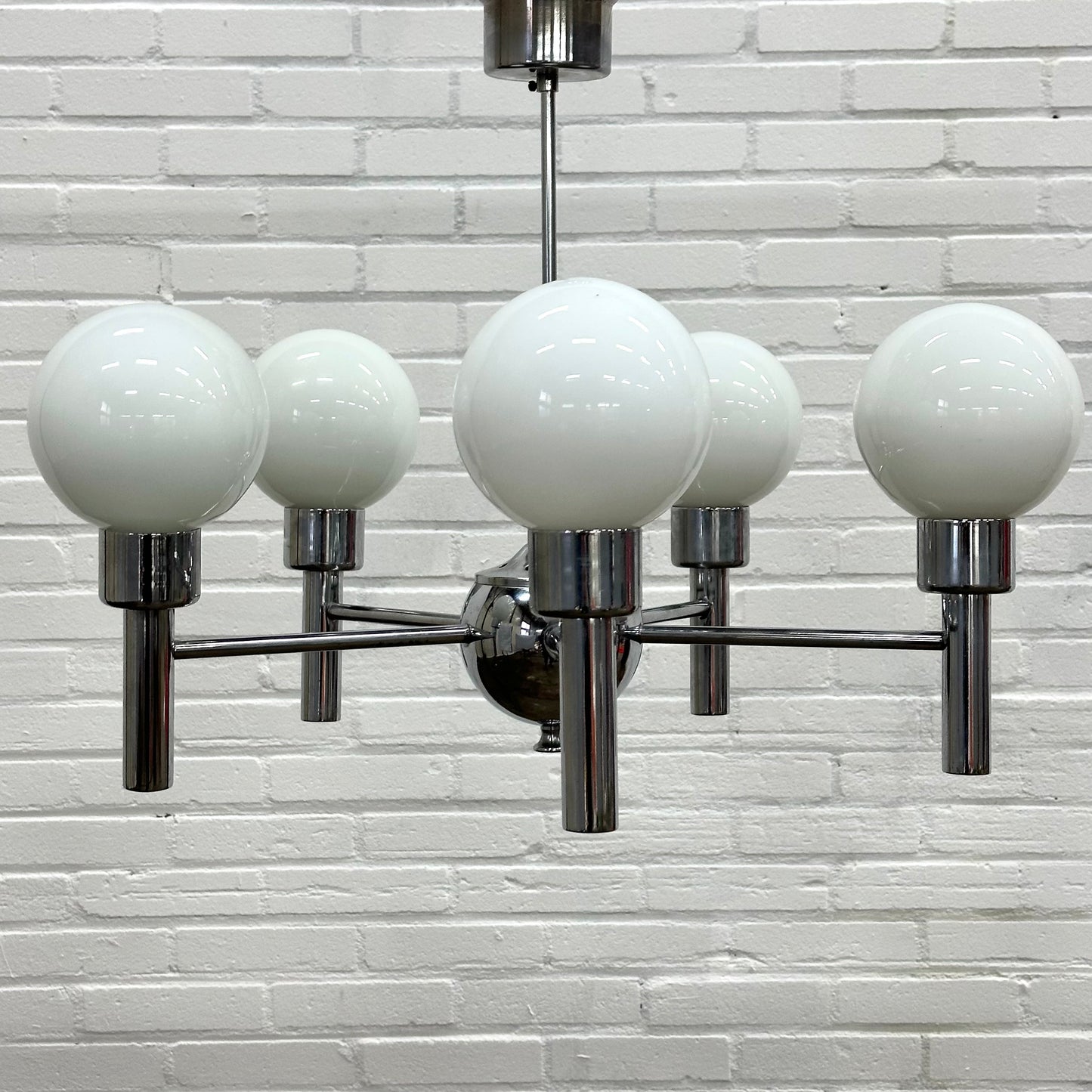 Space age bol hanglamp van Torrent