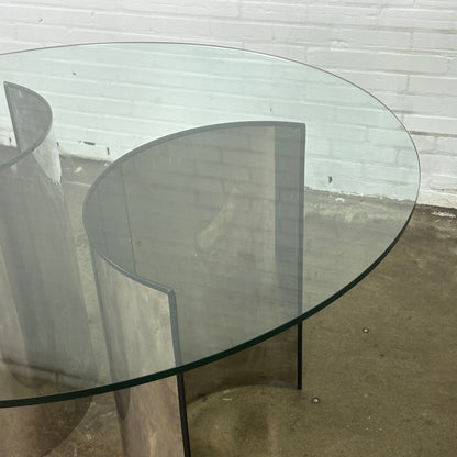 Eettafel met glazen blad en stalen poten Gallotti & Radice