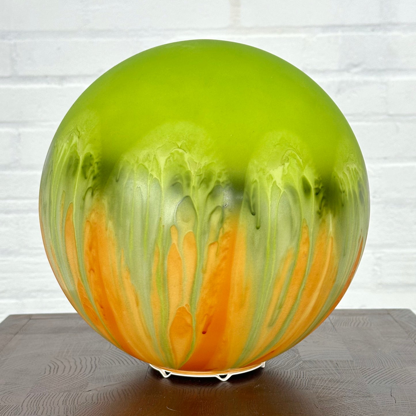 Bol lamp oranje/ groen van Tischlampe Kugel