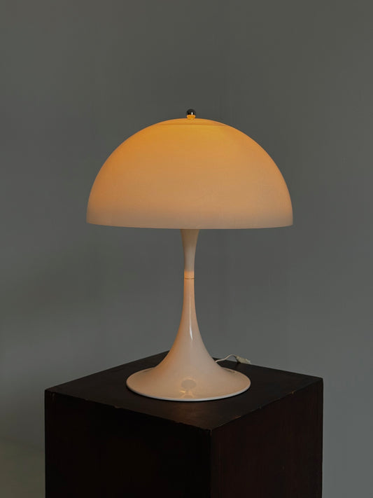 Louis Poulsen Panthella tafellamp Verner Panton wit