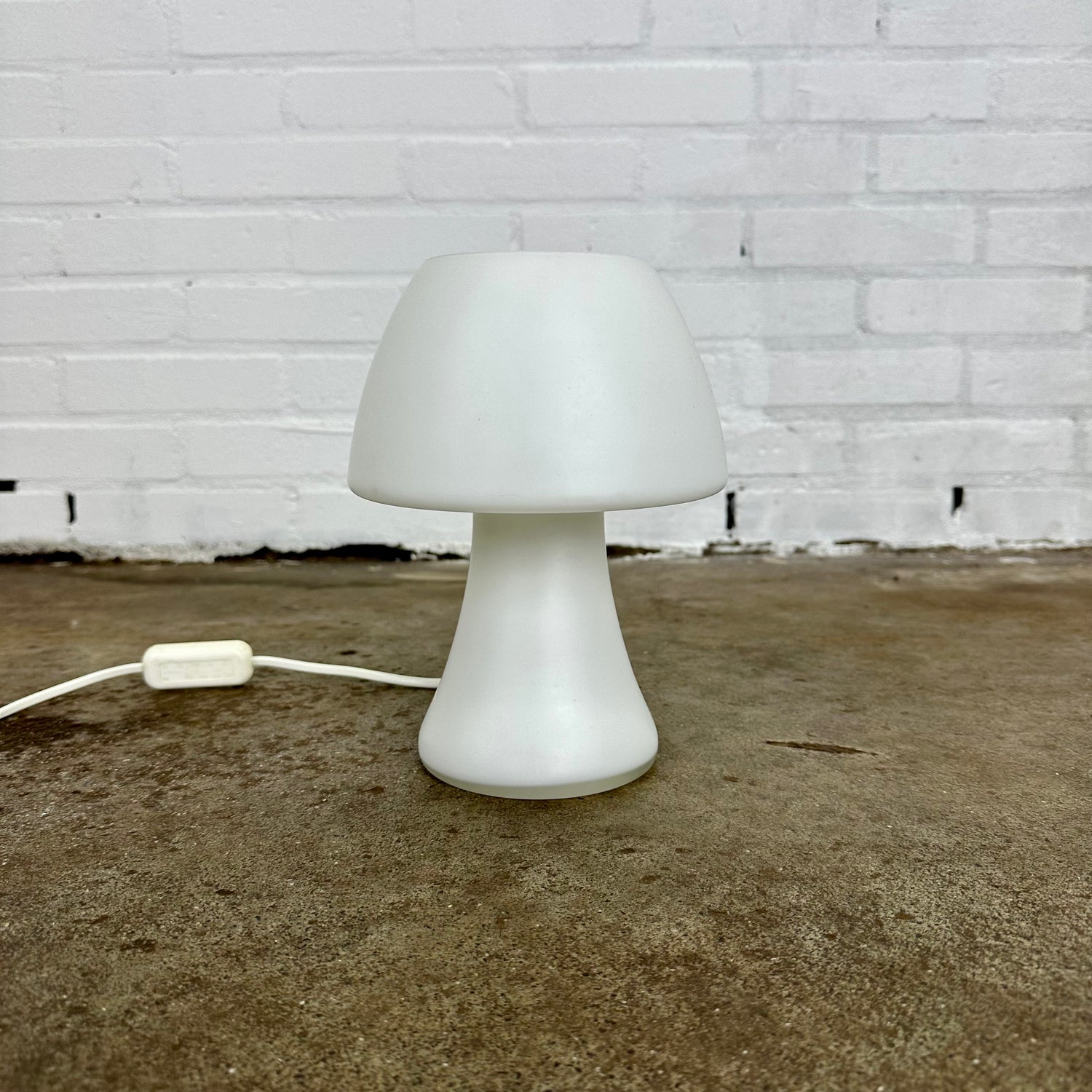 vintage-mushroom-lamp