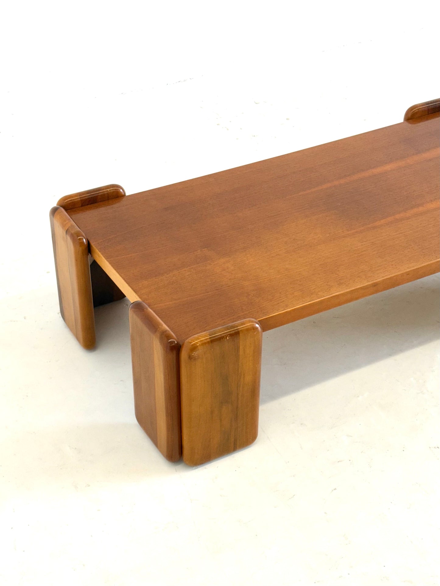 Sapporo salontafel van Mario Marenco voor Mobil Girgi