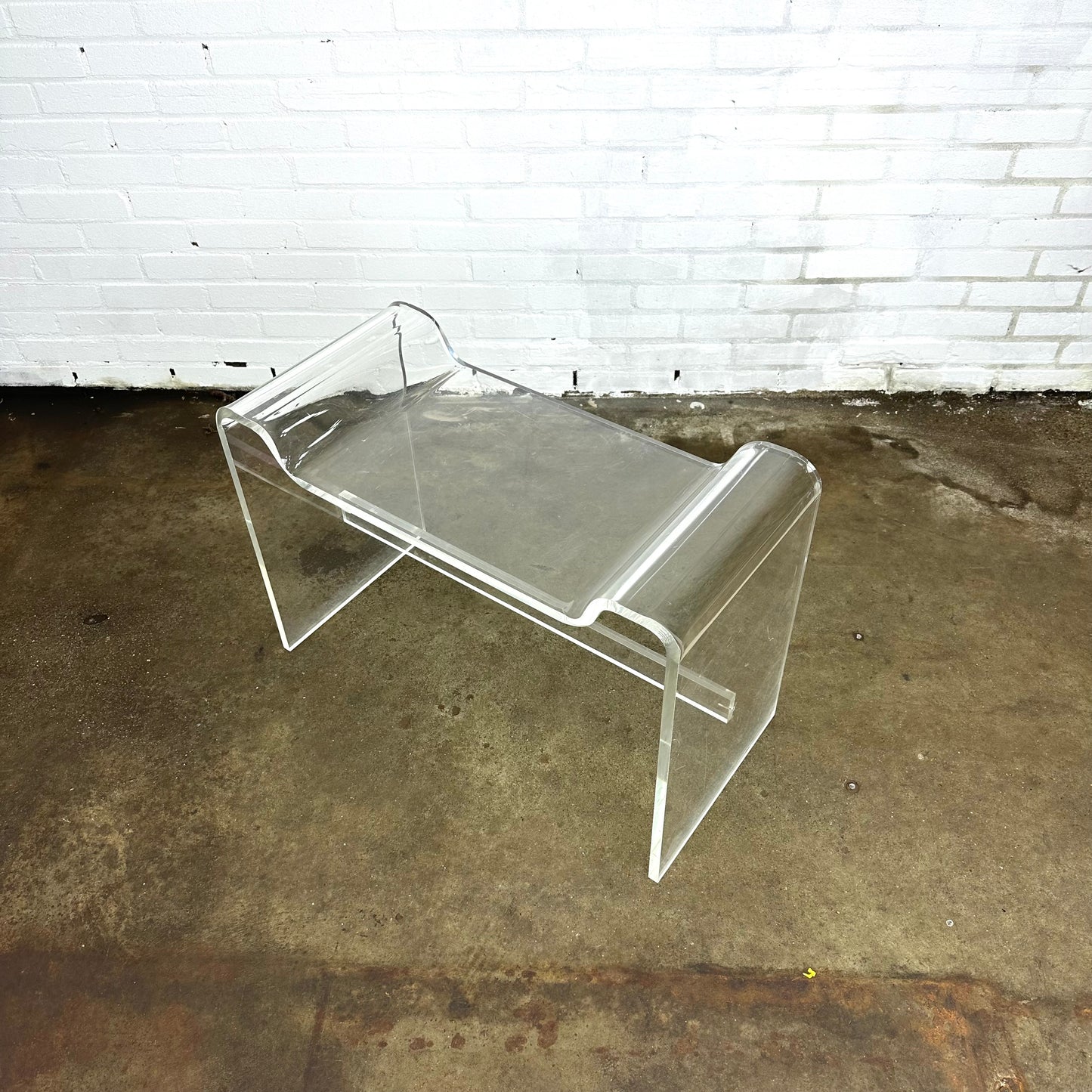 vintage-plexiglas-side-table-or-stool-chair