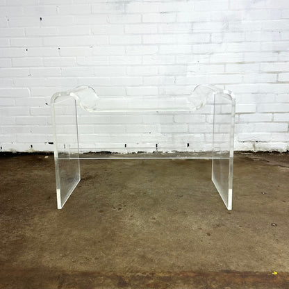 Vintage plexiglas side table or stool / chair