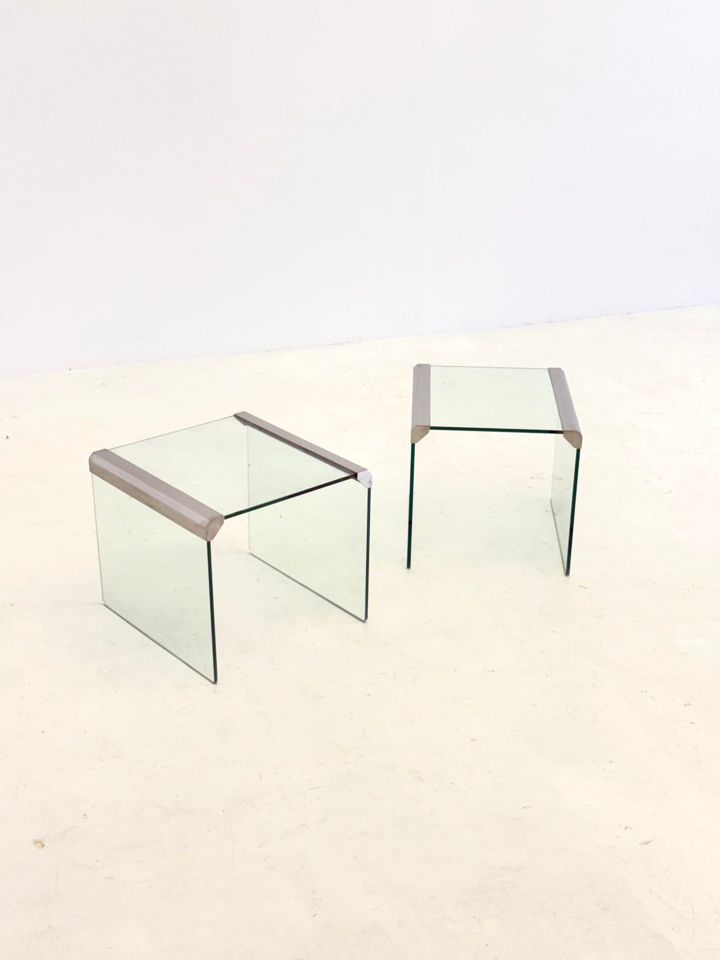 Set van twee Gallotti & Radice Transparant glazen bijzettafels