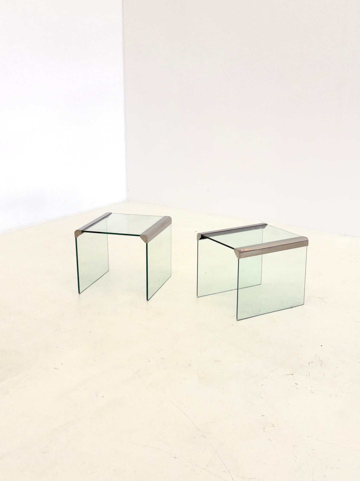 Set van twee Gallotti & Radice Transparant glazen bijzettafels