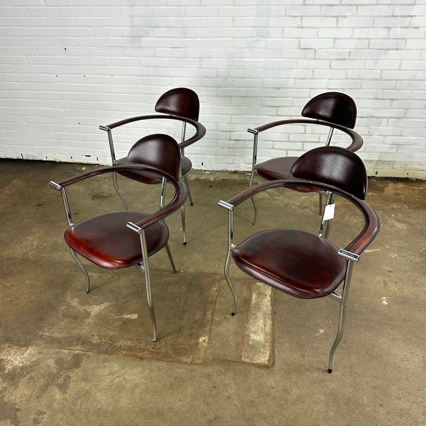 Set Marilyn Stiletto stoelen van Arrben Italy in bordeaux rood