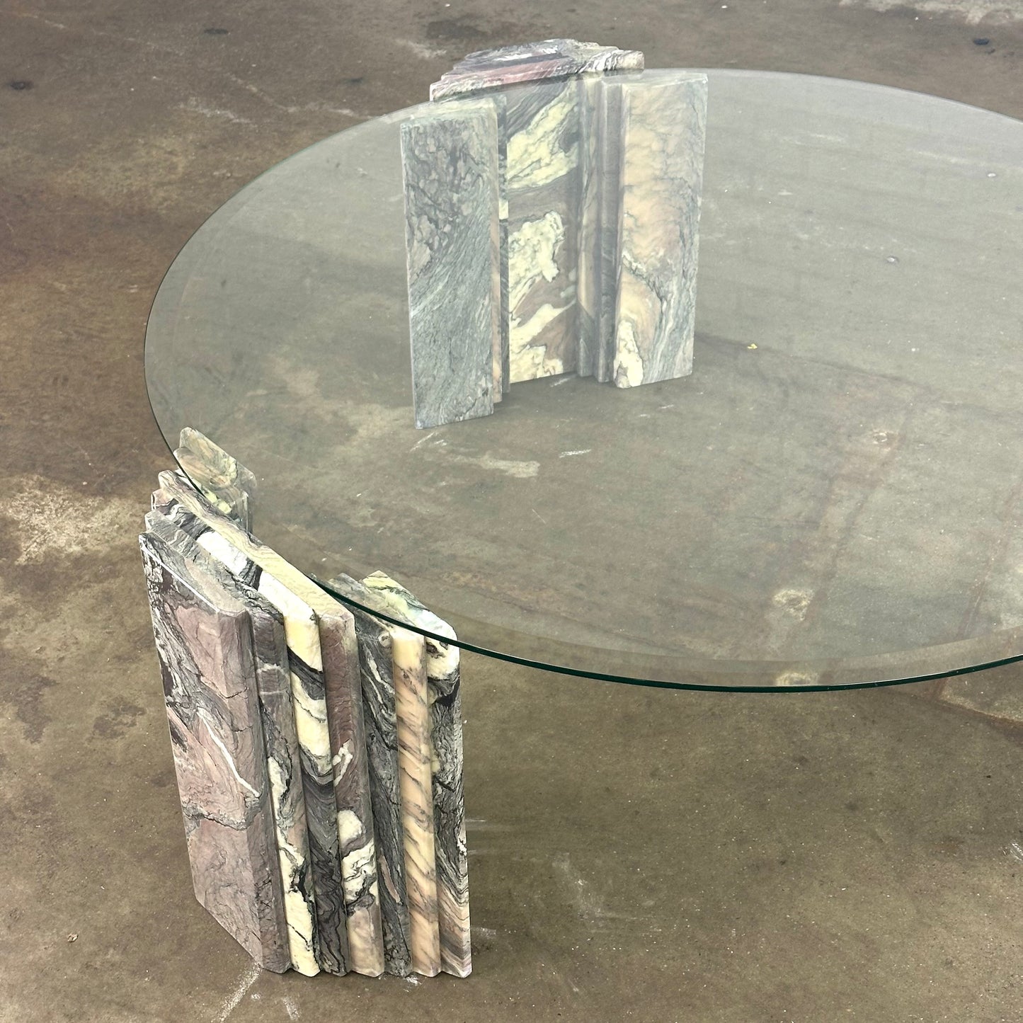 Italiaanse vintage salontafel van marmer en glas