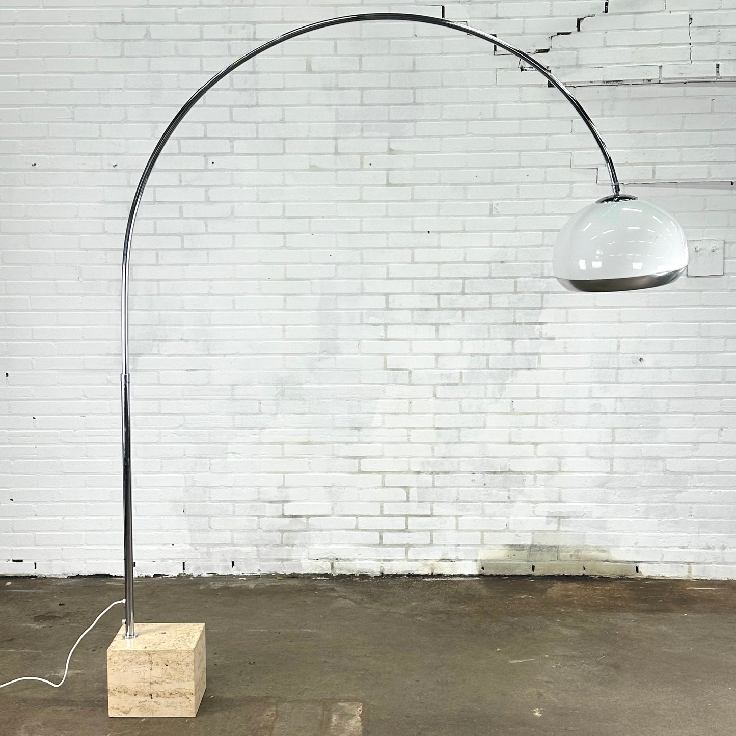 Harvey Guzzini boog vloerLamp voor Laurel Lighting Co