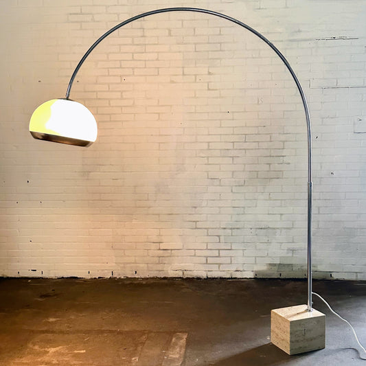 Harvey Guzzini boog vloerLamp voor Laurel Lighting Co