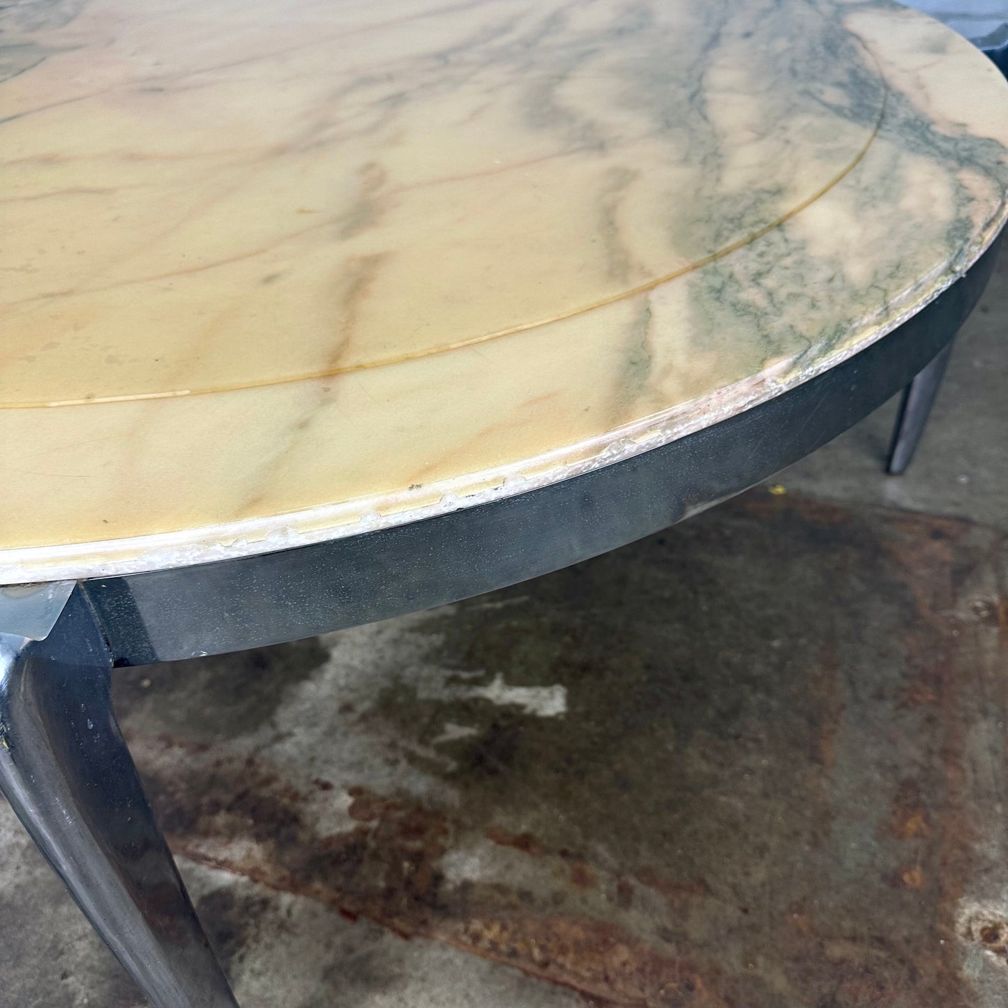 Coffee table made of marble and stainless steel