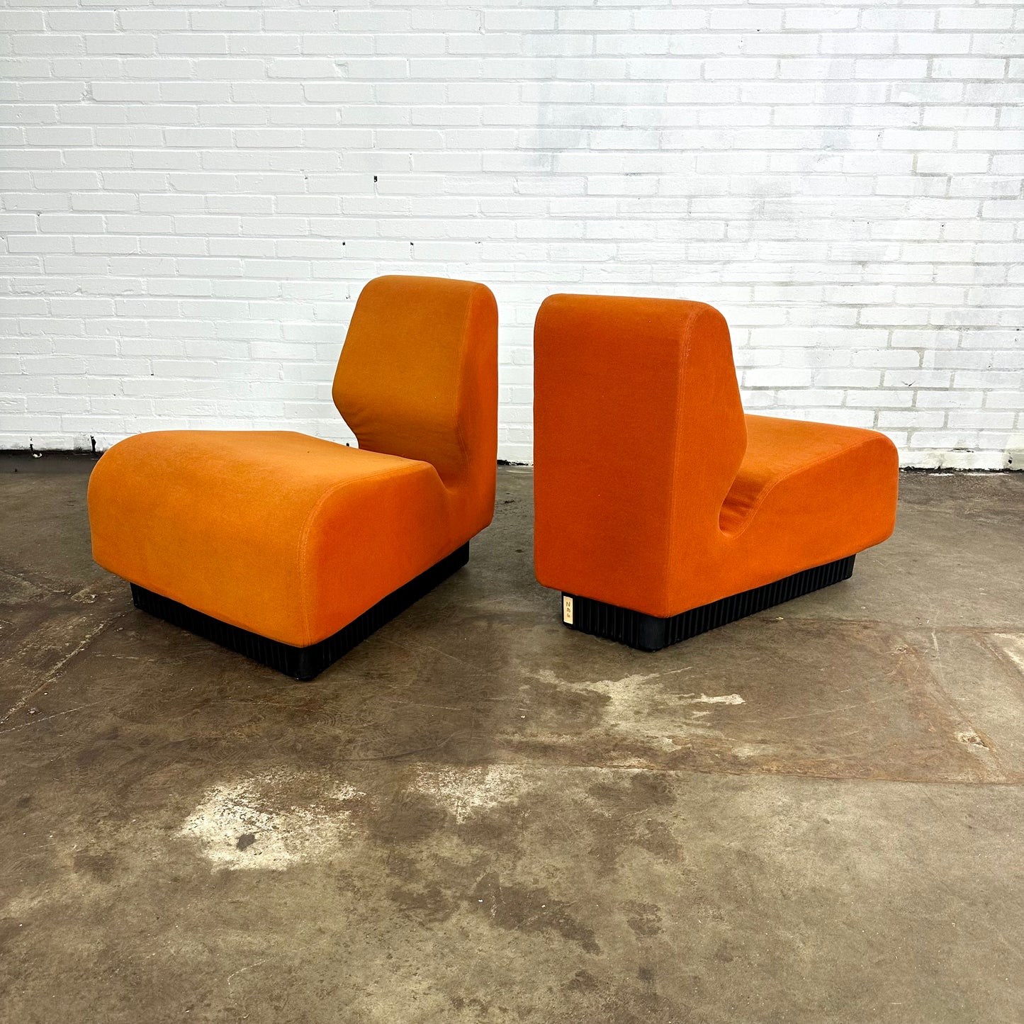 Modulaire stoelen van Don Chadwick voor Herman Miller