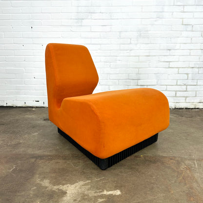 modular-don-chadwick-chairs-for-herman-miller