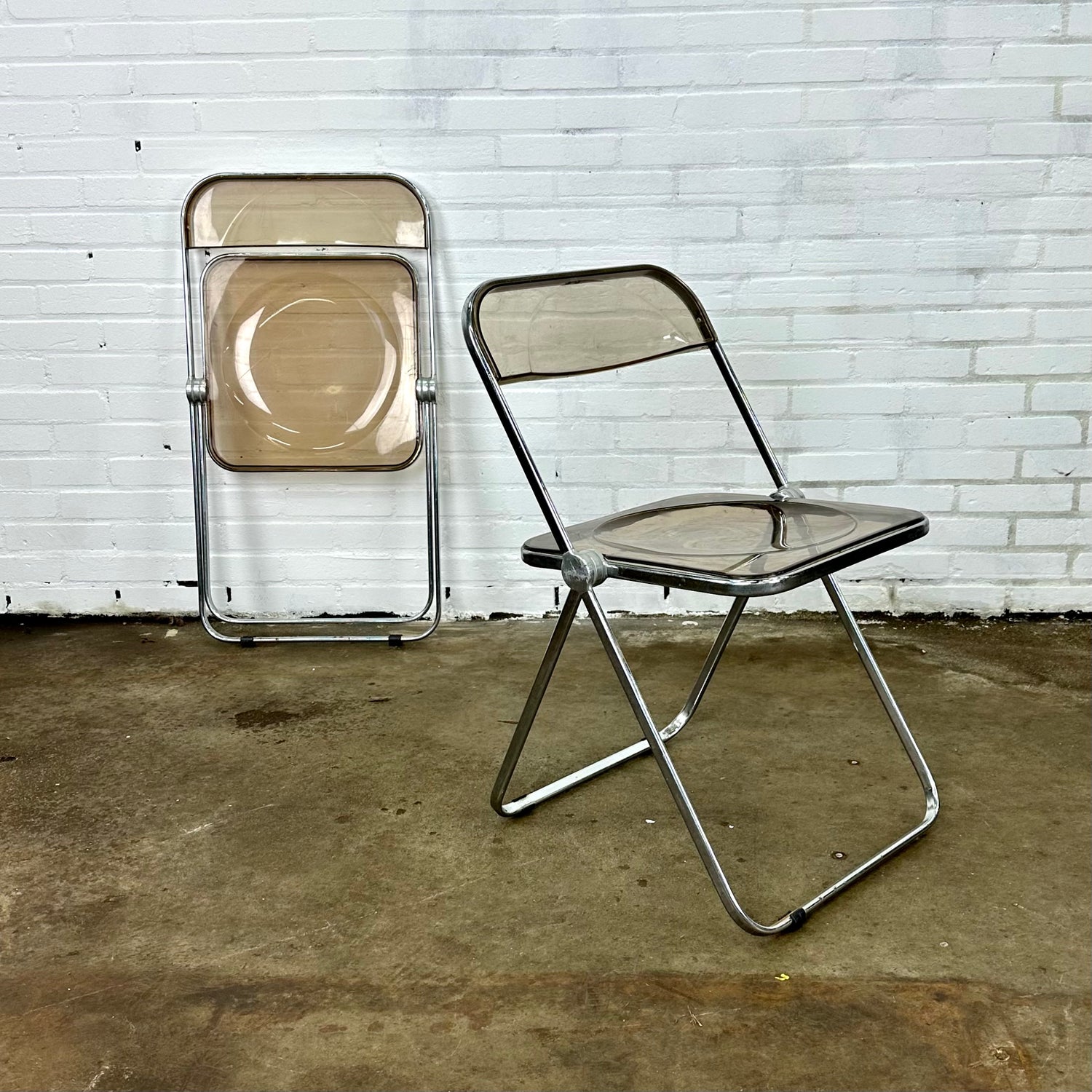 folding-chair-plia-by-giancarlo-piretti-for-castelli