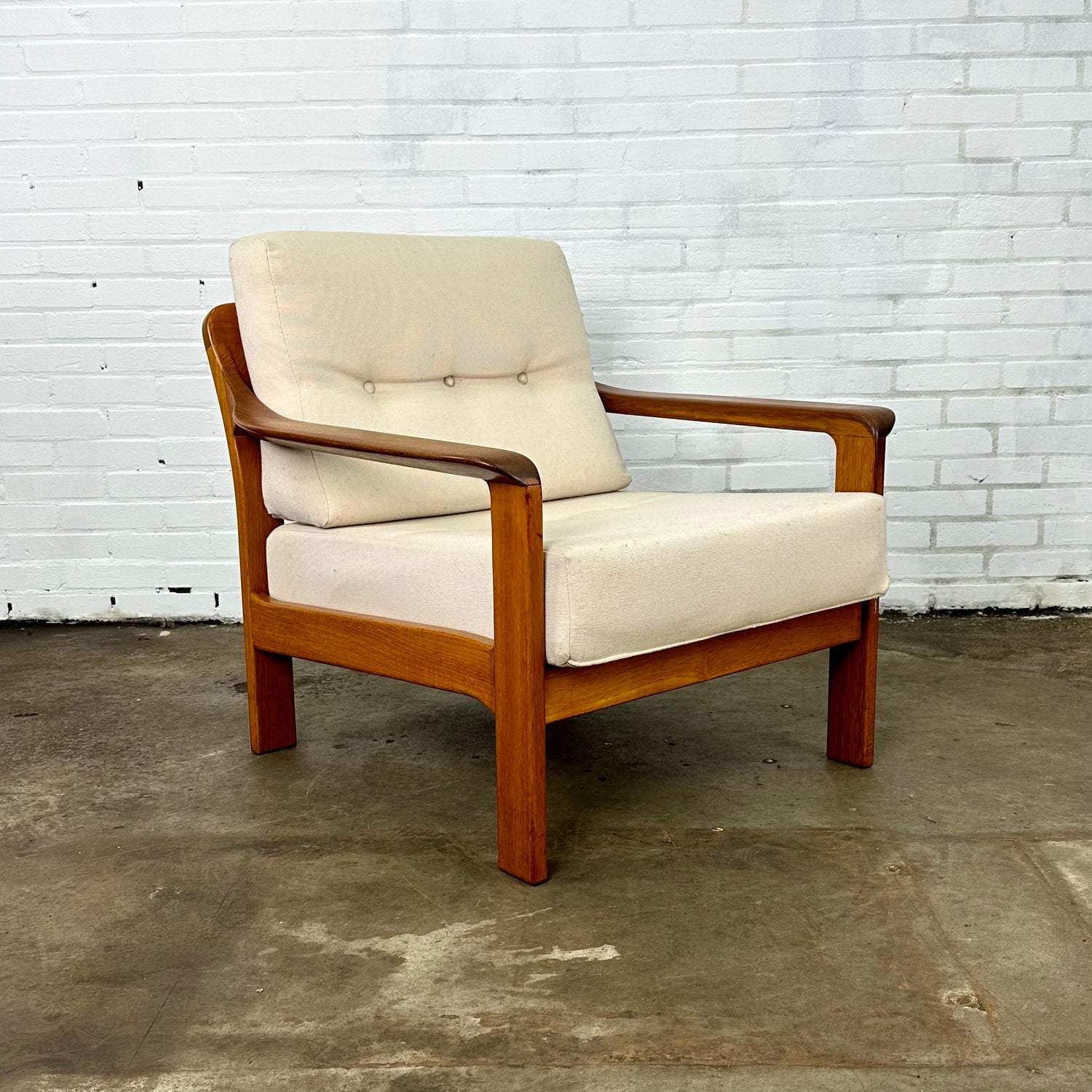 vintage-danish-design-lounge-chair