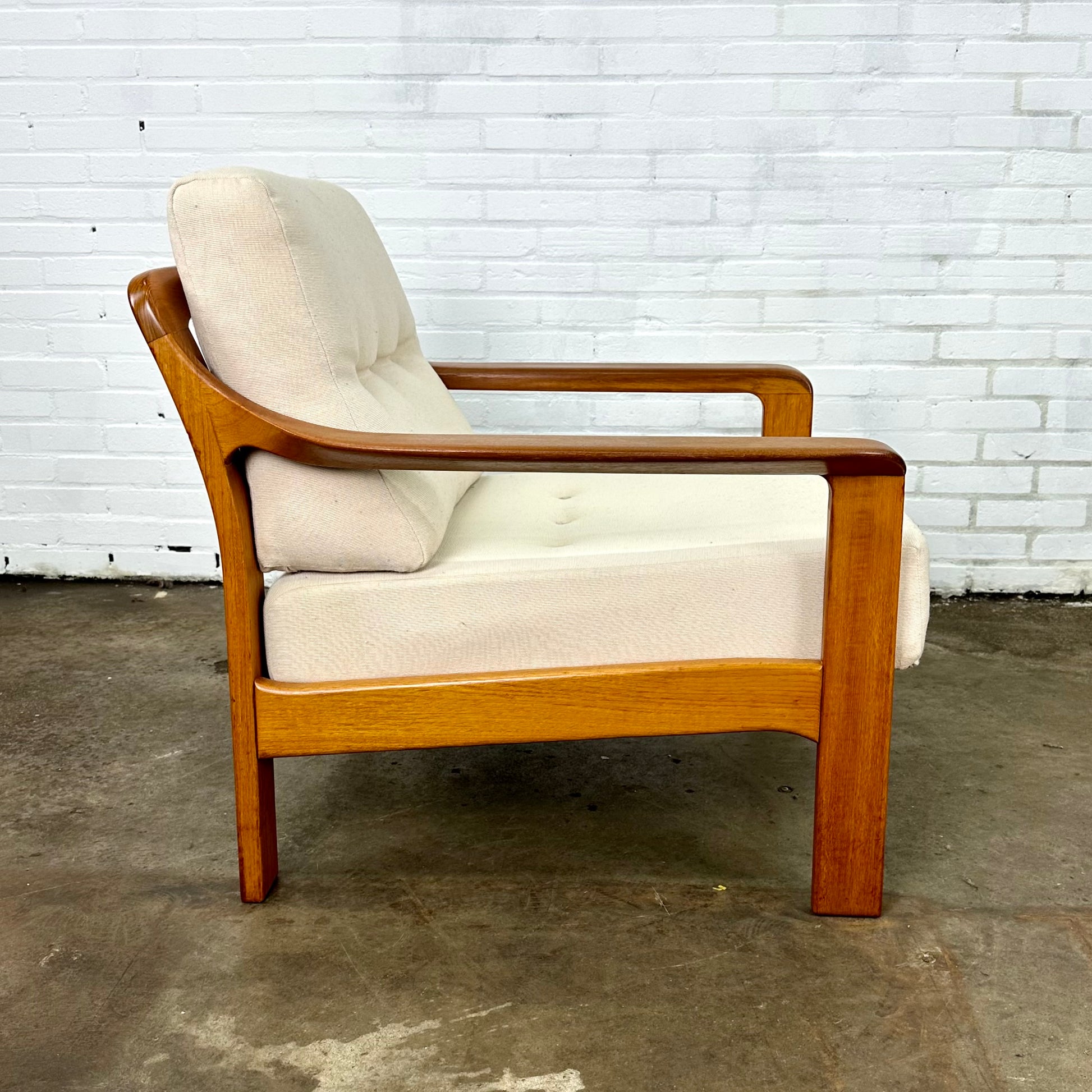 vintage-danish-design-lounge-chair