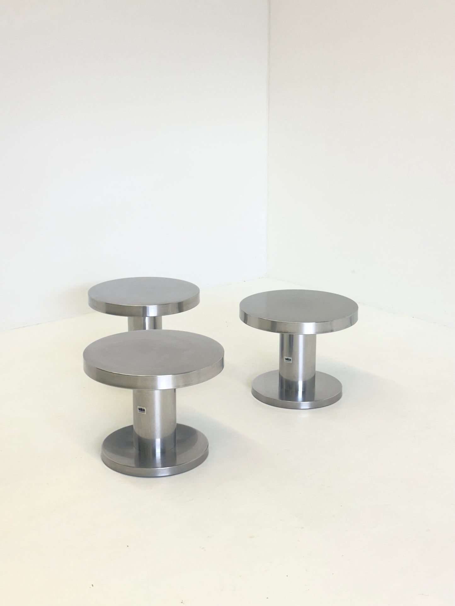 Velca bijzettafel gepolijst staal | modern design