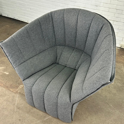 Moel fauteuil van Ligne Roset door Inga Sempe