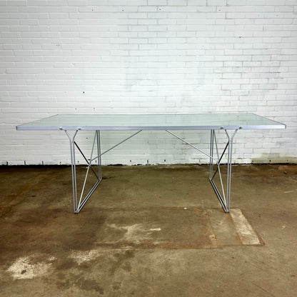 niels-gammelgaard-moment-dining-table