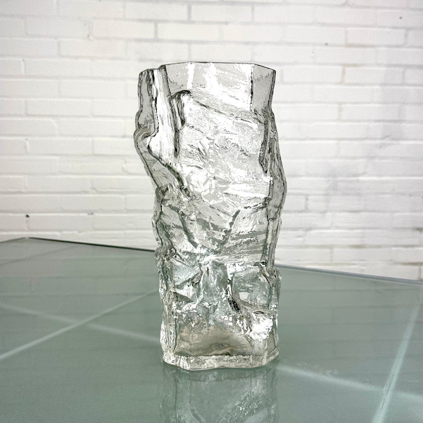 peill-putzler-thick-glacier-glass-vase