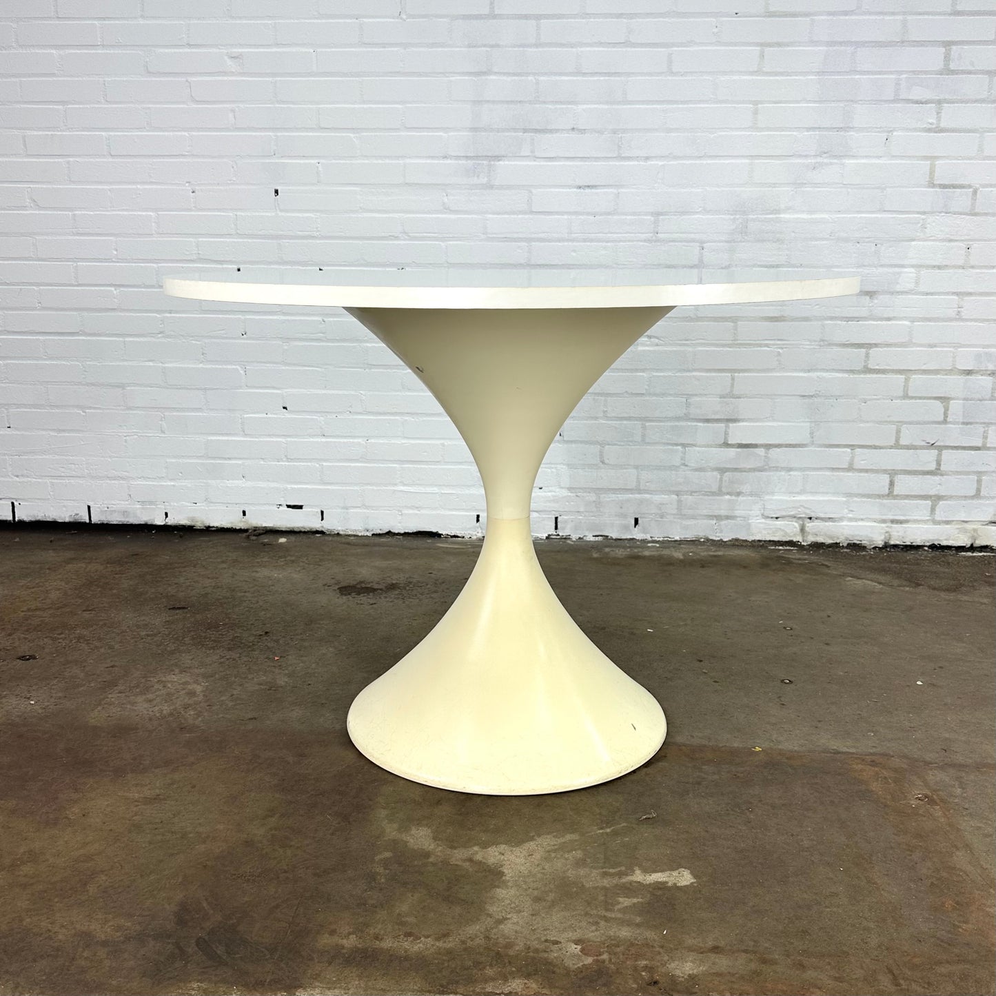 Vintage eettafel rond | wit