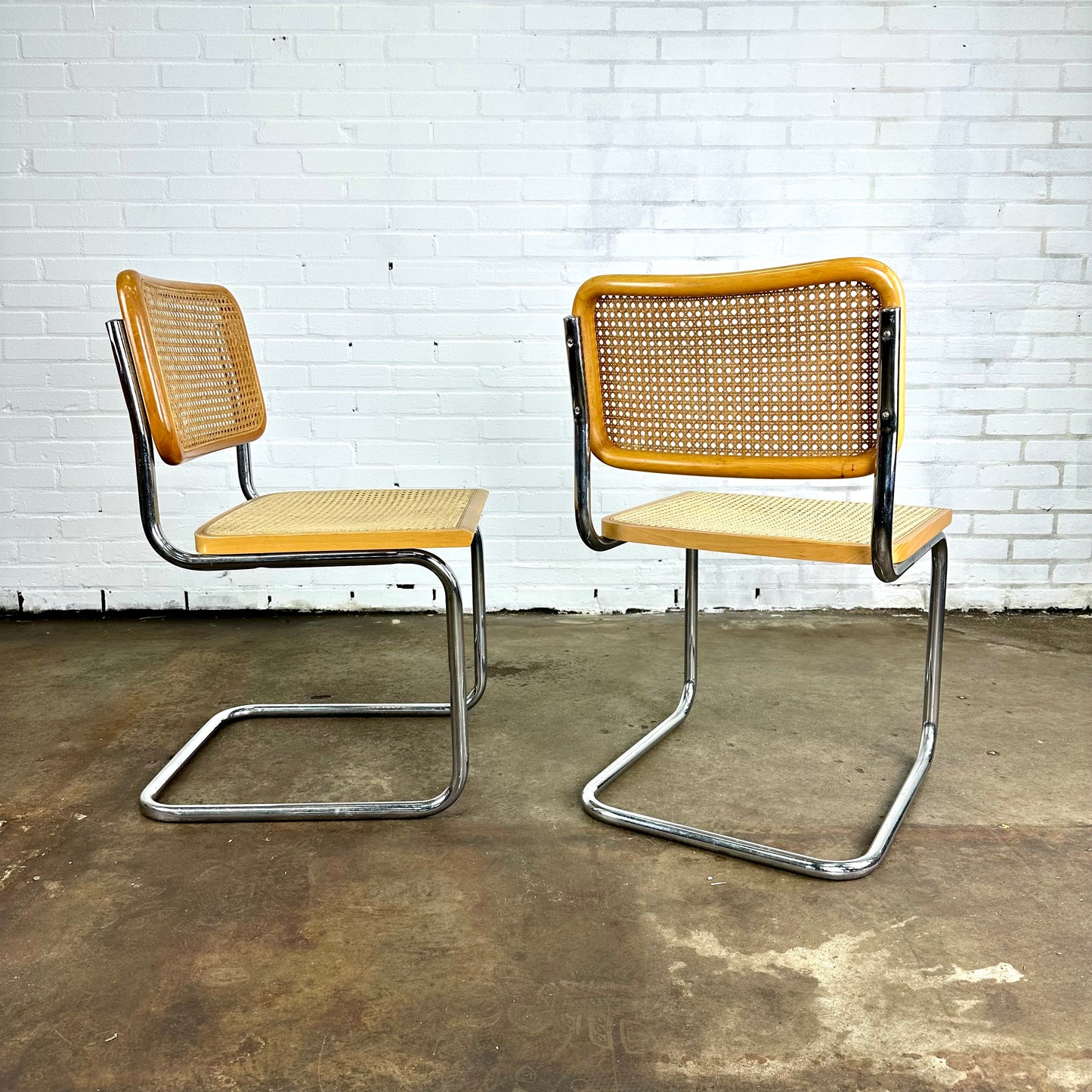 Cesca webbing stoelen door Marcel Breuer voor Thonet