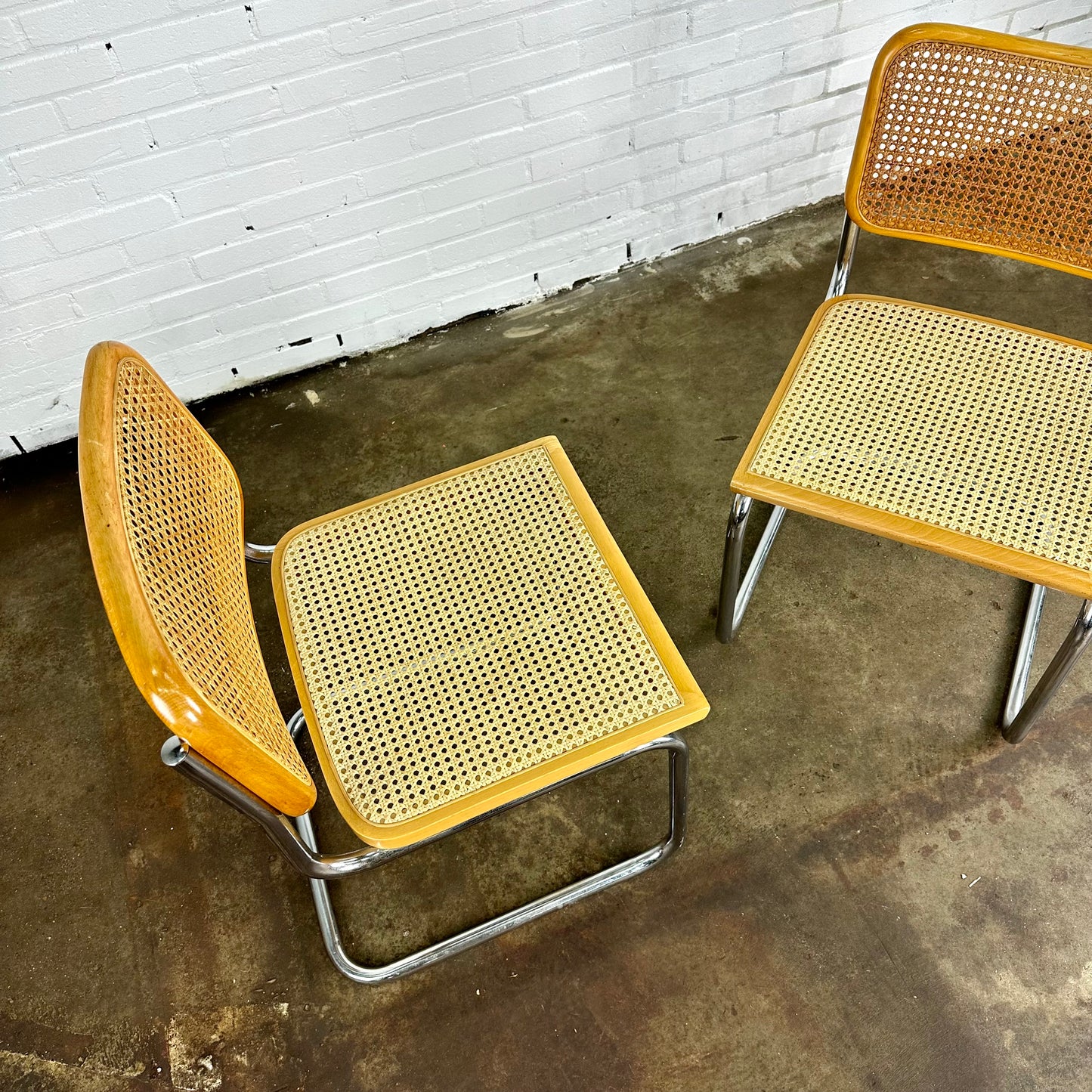 Cesca webbing stoelen door Marcel Breuer voor Thonet