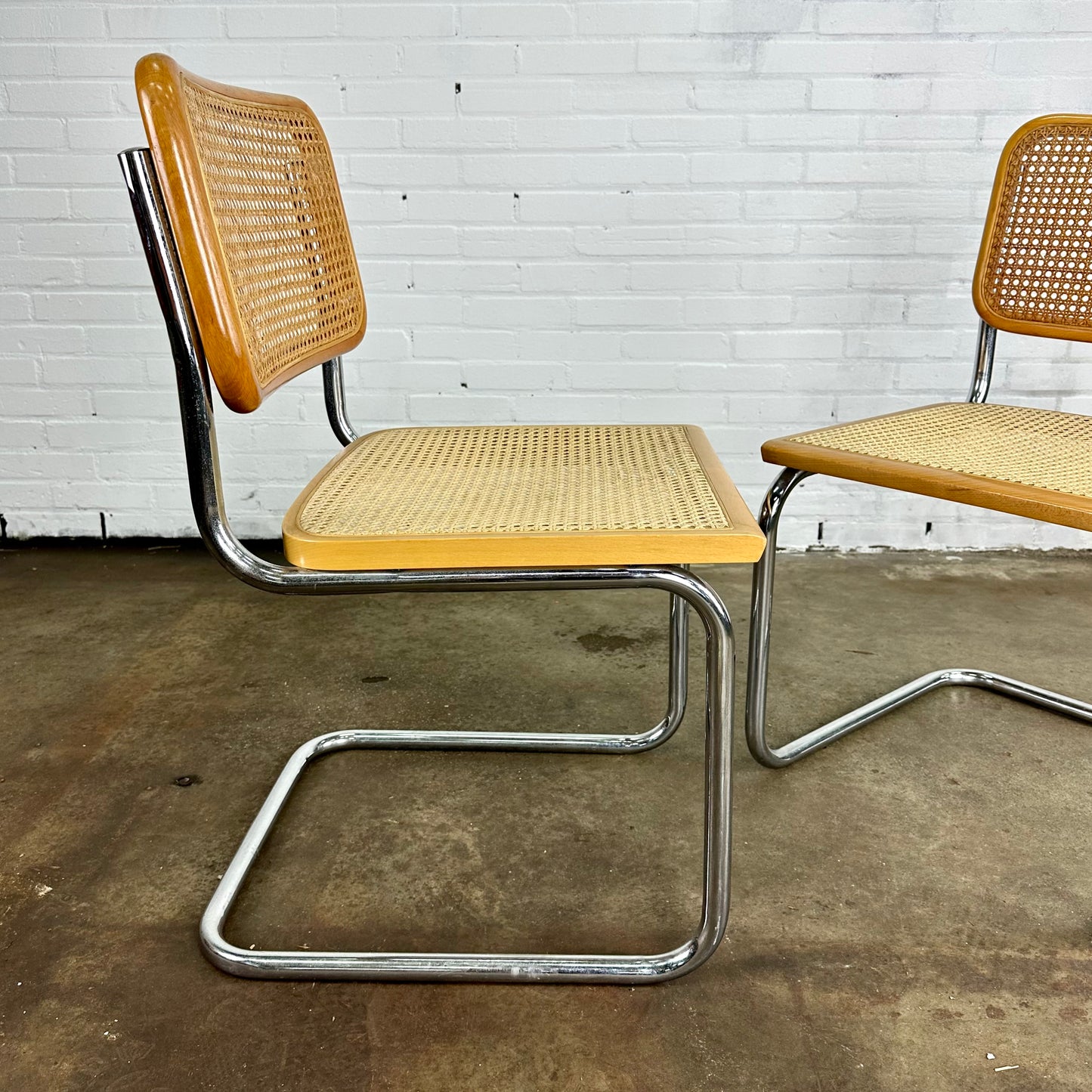 Cesca webbing stoelen door Marcel Breuer voor Thonet