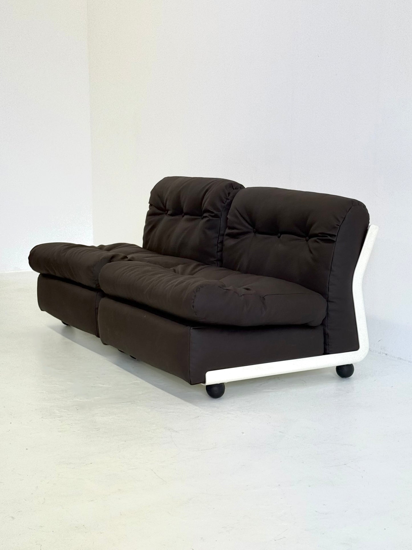 Modulaire Sofa / fauteuils set Amanta van Mario Bellini voor C&B Italia in donkerbruin
