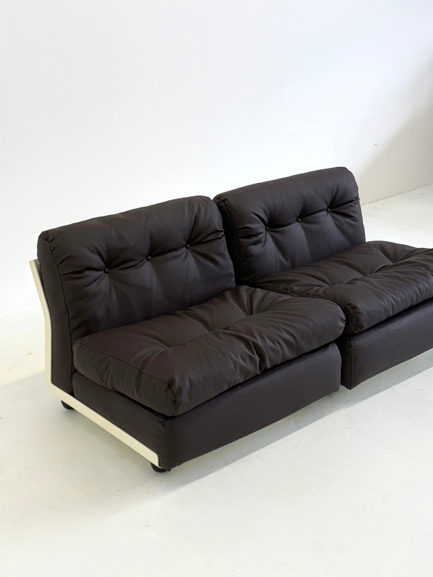 Modulaire Sofa / fauteuils set Amanta van Mario Bellini voor C&B Italia in donkerbruin
