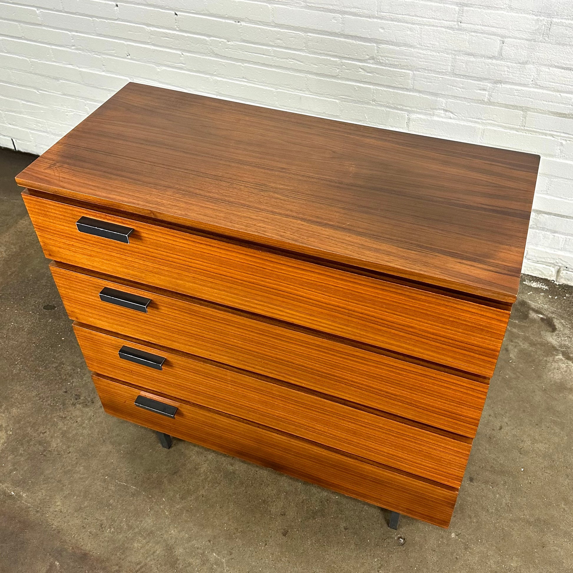 vintage-teak-dressoir-klep-kast