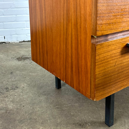 Vintage teak dressoir / klep kast