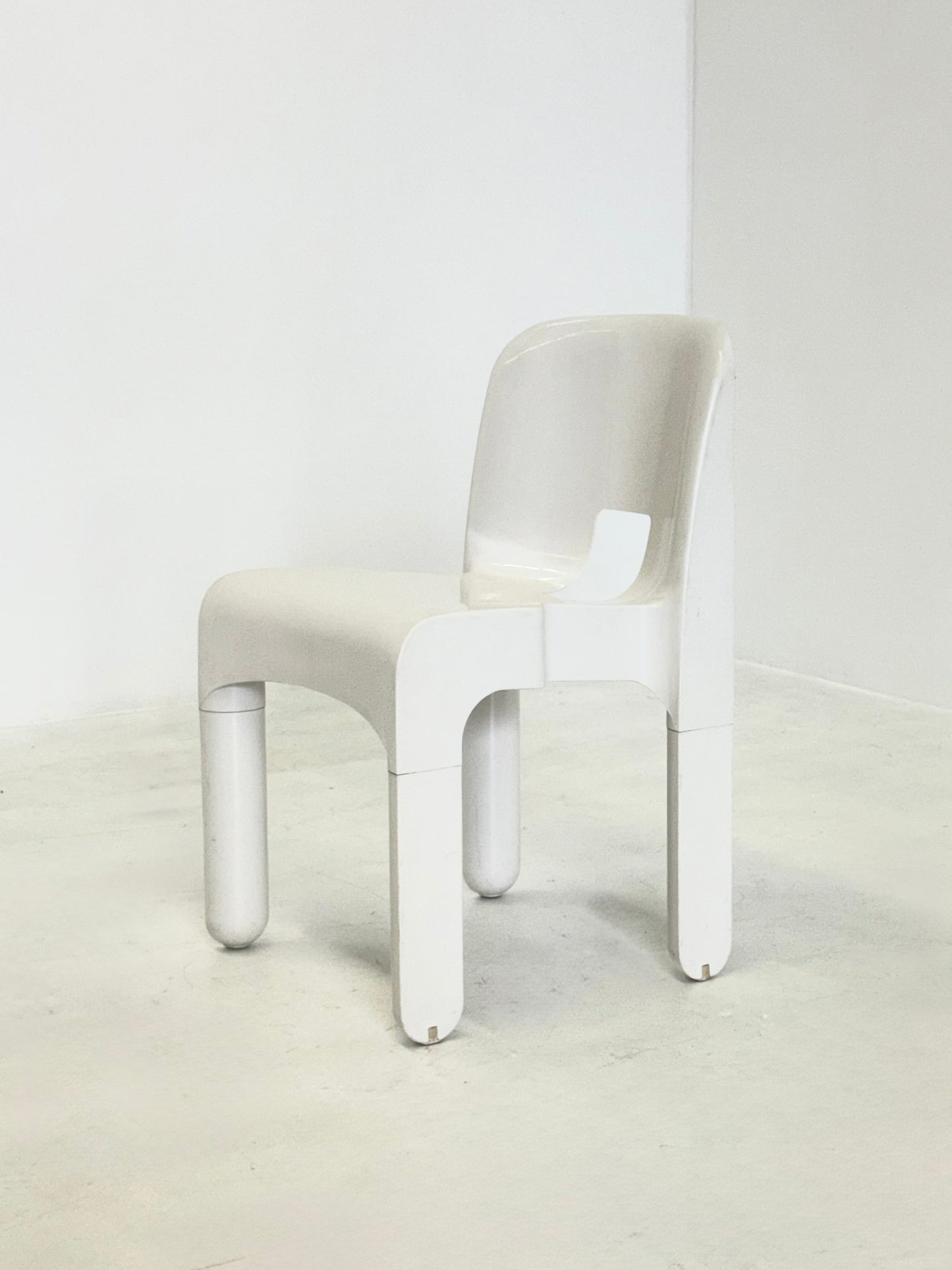 Joe Colombo Universal stoel 4867 voor Kartell