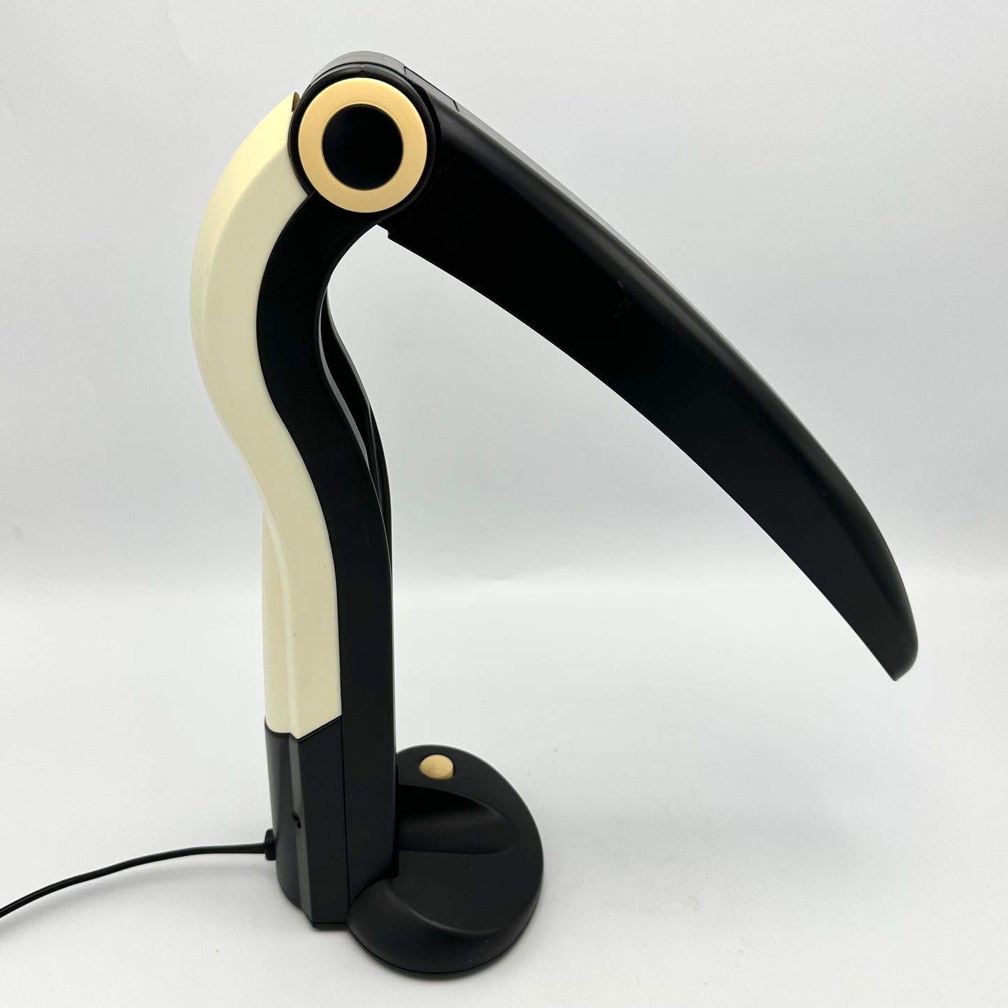 vintage-toucan-bureaulamp-zwart-huang-lenoir