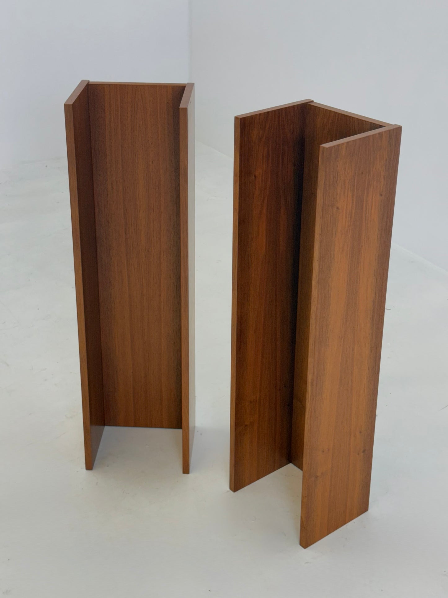Set van twee Deense Teak Wandplanken Mid-Century