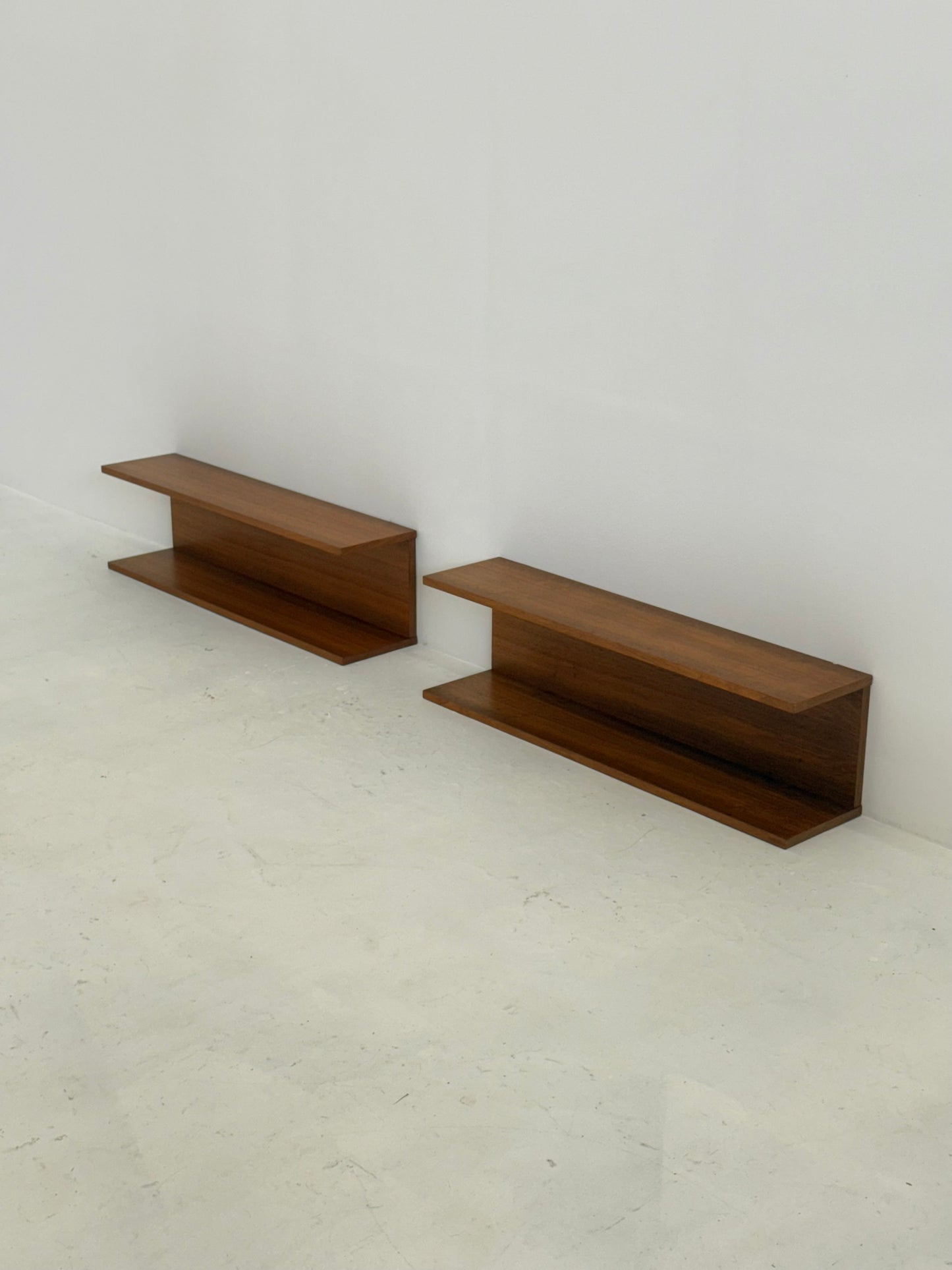 Set van twee Deense Teak Wandplanken Mid-Century