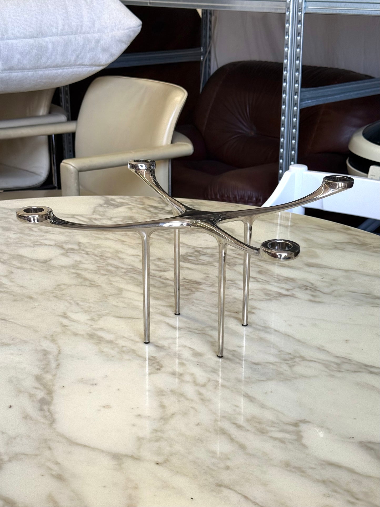 Zilverkleurige kandelaar van Charles Wilson voor Menu