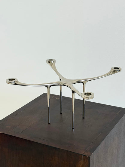 Zilverkleurige kandelaar van Charles Wilson voor Menu