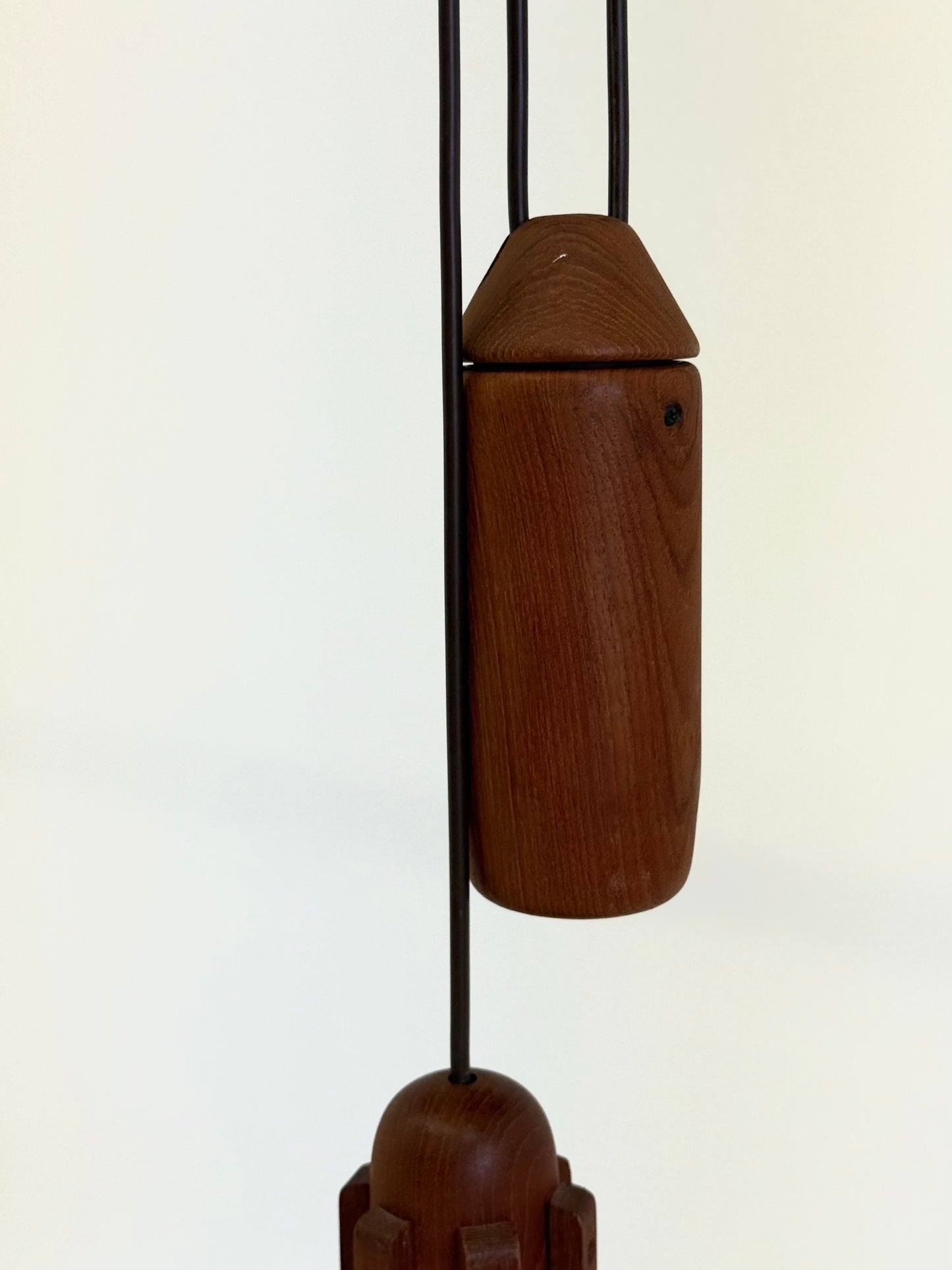 Mid-century teakhouten hanglamp van Domus met linnen kap