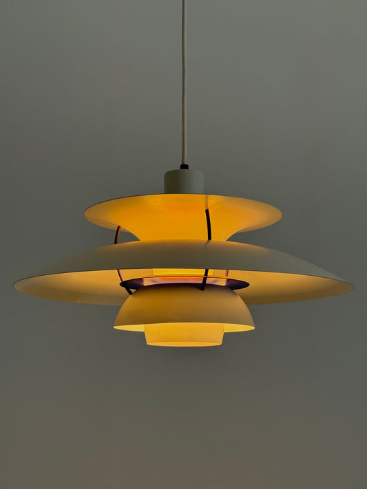PH5 hanglamp wit van Poul Henningsen voor Louis Poulsen
