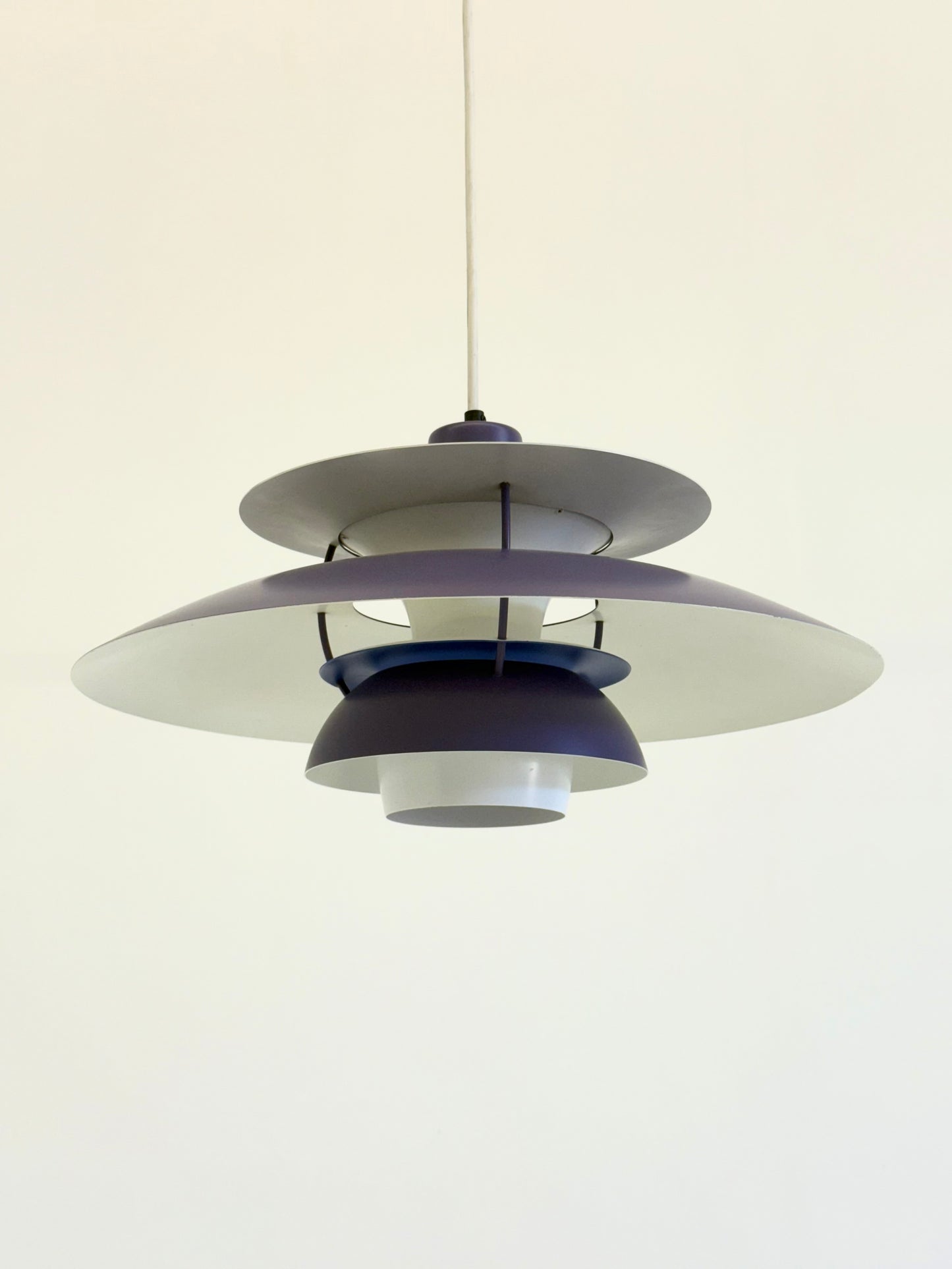 PH5 hanglamp paars van Poul Henningsen voor Louis Poulsen