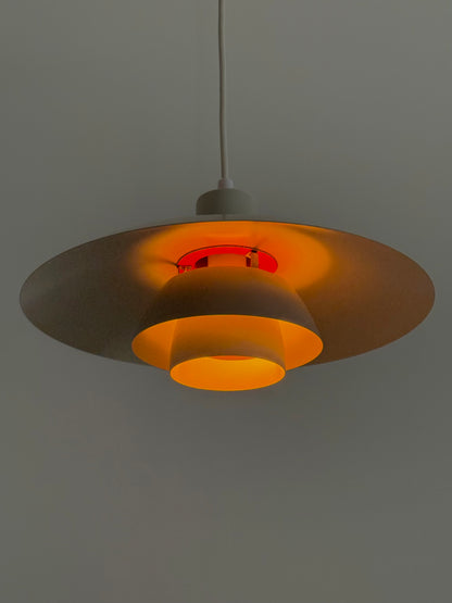 PH5 hanglamp paars van Poul Henningsen voor Louis Poulsen