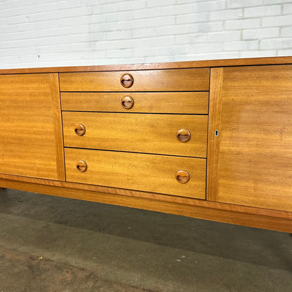 Vintage mid century dressoir